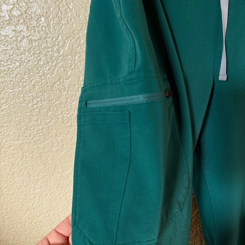 FIGS Yola Skinny Scrub Pants Green XL - Picture 6 of 7